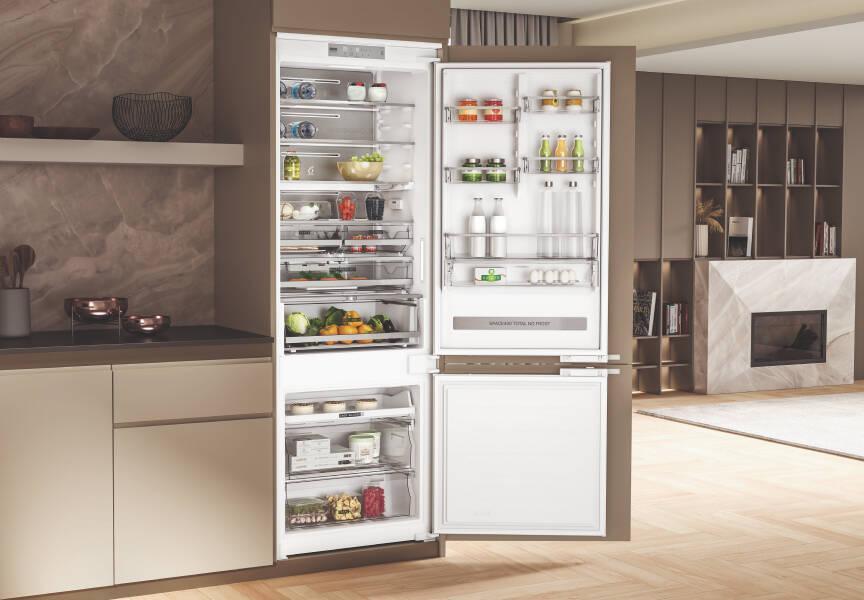 Space400 vstavaná chladnička Total No Frost so šírkou 70 cm