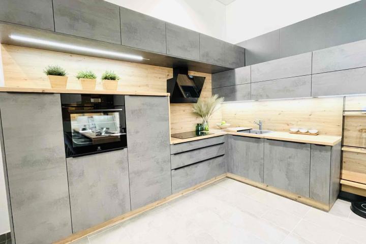 CHROMIX ANTHRACITE / WILD OAK / LASER EDGE | Modern style / Bratislava